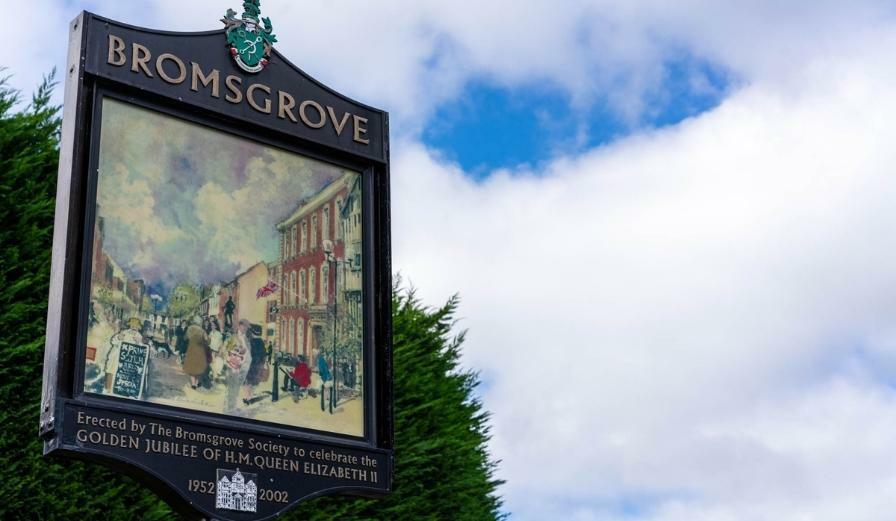 Photo of Bromsgrove town centre sign
