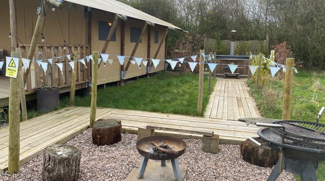 Hera Firepit BBQ and Hot Tub Area March 24
