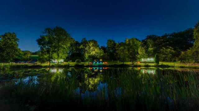 IMAGESNIGHT1 EXT 3 Large
