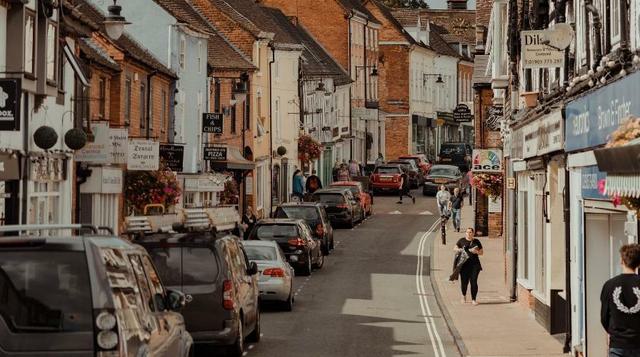 Photo of Drotiwich Spa High Street
