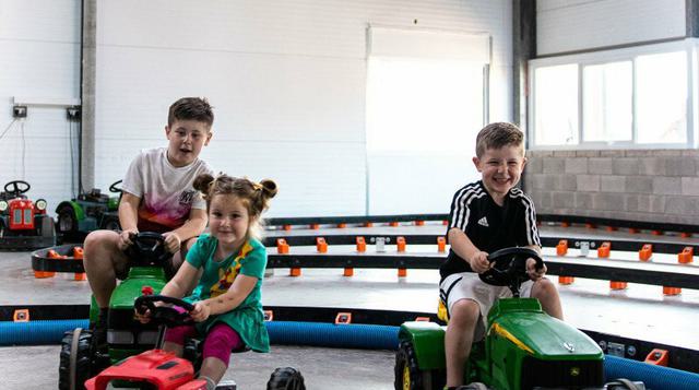 Aka AY0w SNS1 Zj4 Pckh Gf Z Ci Jwgq Hm89022z R3 Xq K card 1x