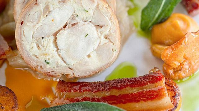 Eckington manor food mains stuffed chicken