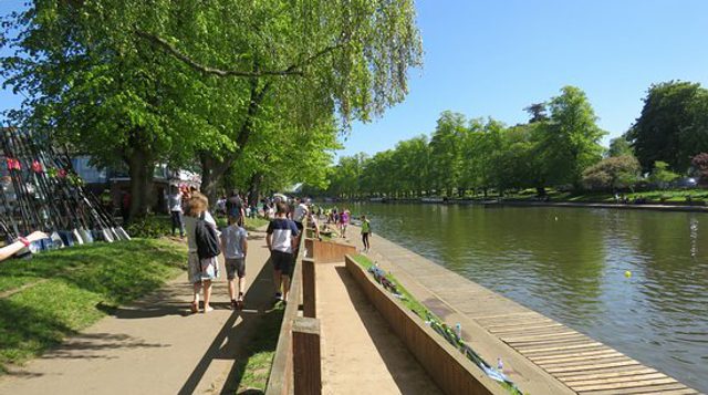 Riverbank at abbey park